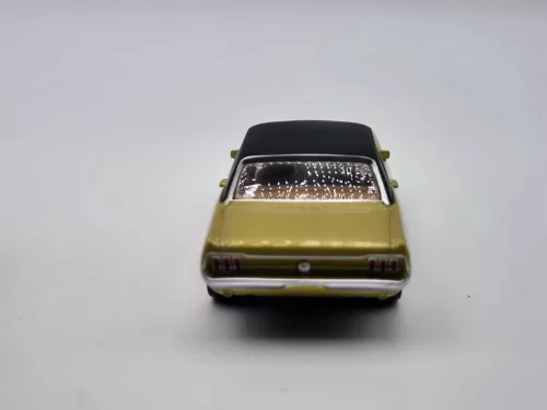 Ford Mustang Coupe (1968) - Norev - 1:43
