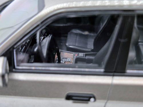 BMW E34 (1991) Touring - MCG - 1:18