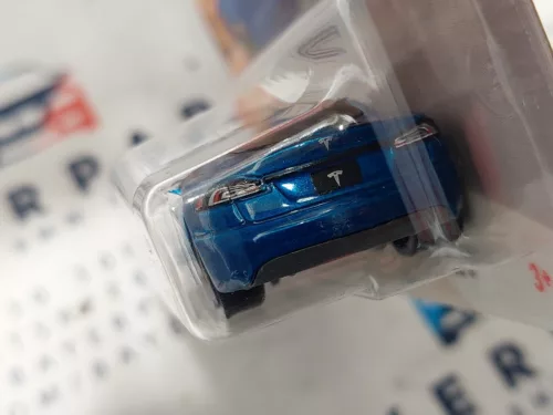 Tesla Model S - 42/125 - blister - Matchbox - 1:64