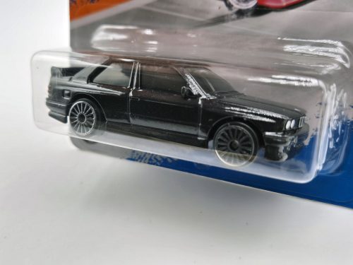 BMW E30 M3 (1988) - Maisto - 1:64