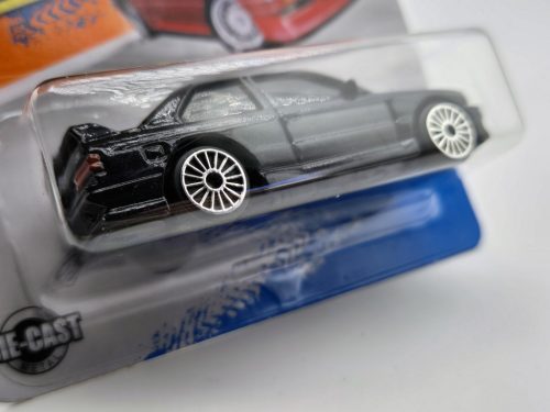 BMW E30 M3 (1988) - Maisto - 1:64