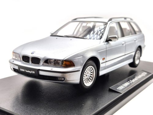 BMW E39 Touring (1998) - argintiu - Triple9 - 1:18