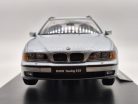 BMW E39 Touring (1998) - argintiu - Triple9 - 1:18