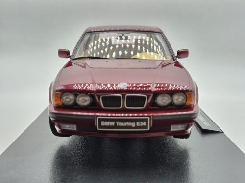 BMW E34 Touring (1996) - bordo - Triple9 - 1:18