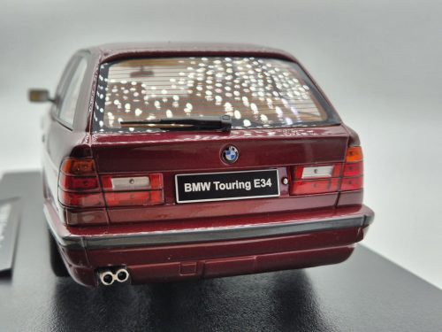 BMW E34 Touring (1996) - bordo - Triple9 - 1:18