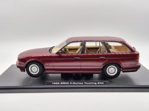 BMW E34 Touring (1996) - bordo - Triple9 - 1:18