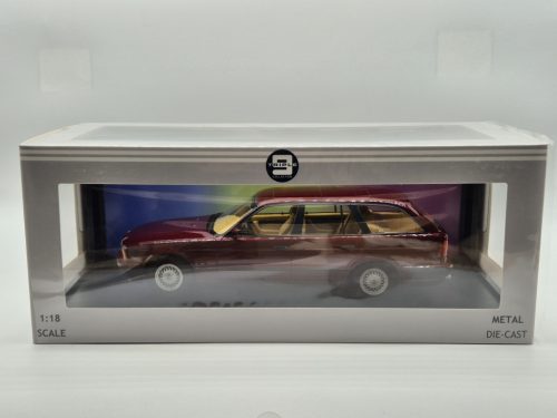 BMW E34 Touring (1996) - bordo - Triple9 - 1:18