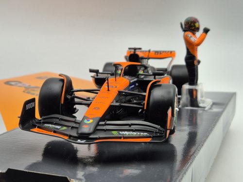McLaren MCL38 F1 #81 (2024) - Oscar Piastri - CU PILOT SEPARAT - Bburago - 1:24