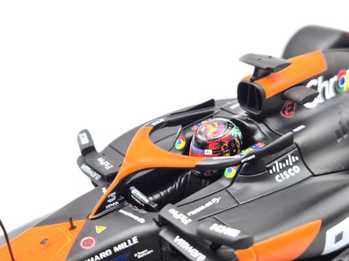 McLaren MCL38 F1 #81 (2024) - Oscar Piastri - CU PILOT - Bburago - 1:24