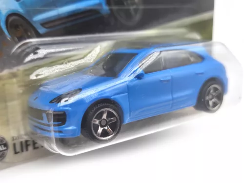 Porsche Macan S - 64/125 - blister - Matchbox - 1:64