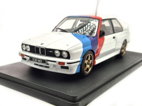 BMW E30 M3 (1989) - Whitebox - 1:24
