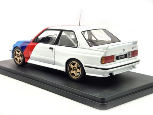 BMW E30 M3 (1989) - Whitebox - 1:24