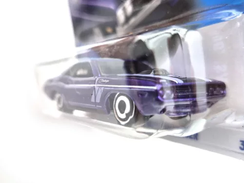 Hot Wheels '70 Dodge Hemi Challenger - HW '70s vs. '90s 10/10 - 164/250 - Hot Wheels - 1:64