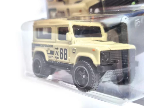 Hot Wheels Land Rover Defender 90 - Then and now 5/10 - 210/250 - Hot Wheels - 1:64