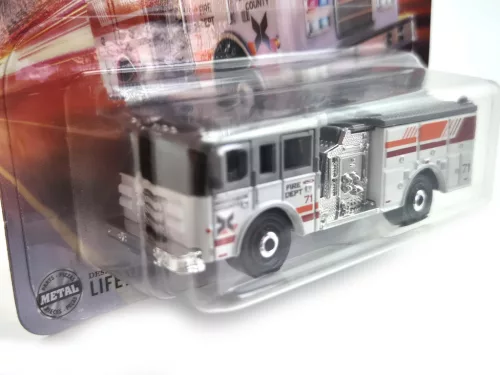 Pierce Arrow XT Fire Engine - tűzoltóautó - 104/125 - Matchbox - 1:64