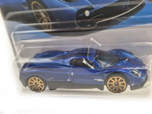 Pagani Utopia - Peak Pursuit 4/10 - 225/250 - Hot Wheels - 1:64