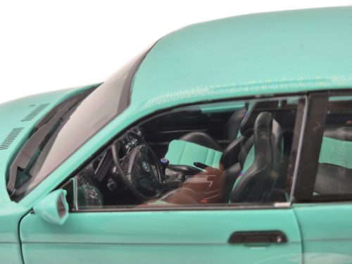 BMW E36 M3 Coupe (1991) - verde mentă - Solido - 1:18
