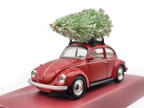Volkswagen VW Beetle (Broscuță) – cu brad – ediție de Crăciun în cutie decorativă – Norev – 1:43