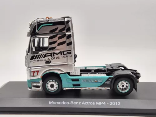 Mercedes-Benz Actros MP4 AMG Petronas F1 camion – Edicola – 1:43