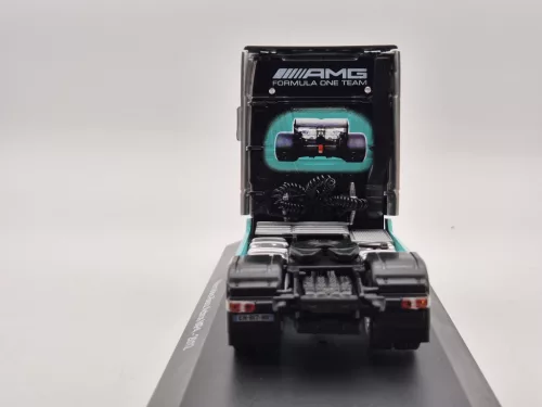 Mercedes-Benz Actros MP4 AMG Petronas F1 camion – Edicola – 1:43