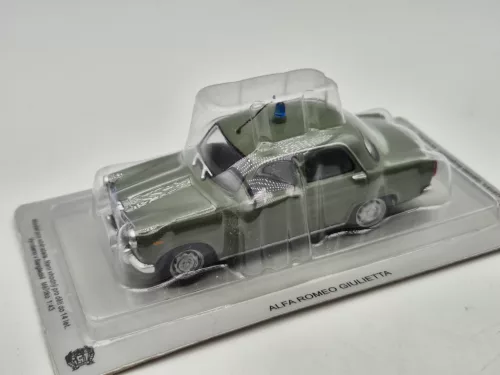 Alfa Romeo Giulietta - rendőrautó -  Edicola - 1:43
