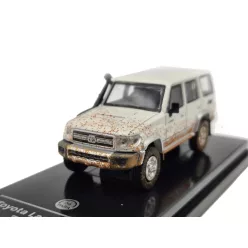   Toyota Land Cruiser 76 Off Road LHD (2017) – Paragon Models – 1:64 1/64 mașină model