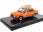 Skoda 120L (1984) - so strešným nosičom a sánkami - oranžová - Abrex - model auta 1:43 1/43