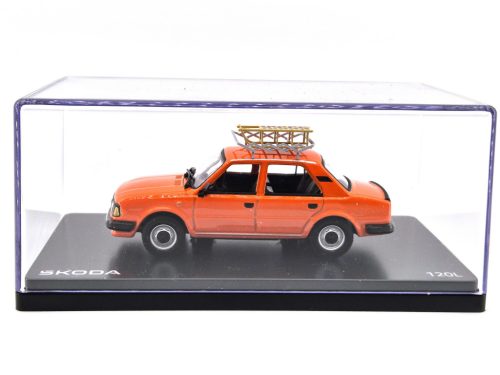 Skoda 120L (1984) - so strešným nosičom a sánkami - oranžová - Abrex - model auta 1:43 1/43