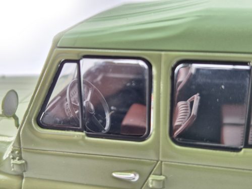 UAZ 469 (1975) - Whitebox - 1:24 