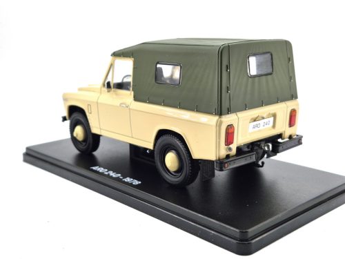 ARO 240 (1978) - Edicola - 1:24