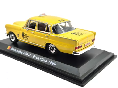 Mercedes-Benz 200 (1966) - Taxi Bruxelles - Edicola - 1:43