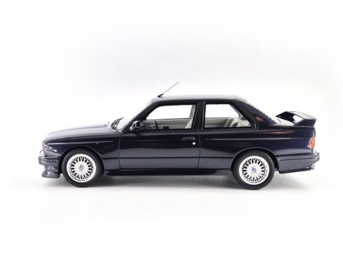 BMW E30 M3 (1988) - Macau Blue - Otto - 1:18 model auto