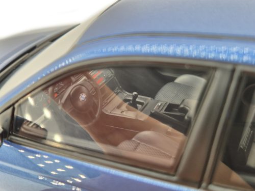 BMW E46 318ti Compact (2002) - Otto - 1:18 model auto