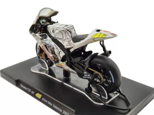 MotoGP - Yamaha YZR-M1 #46 (2007) show bike Valencia - Valentino Rossi - Edicola - 1:18 model motocicletă