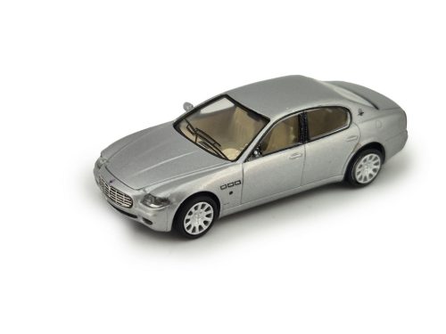 Maserati Quattroporte (2003) - Ricko - 1:87 model auto - cu defect minor 