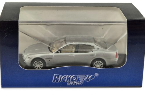 Maserati Quattroporte (2003) - Ricko - 1:87 model auto - cu defect minor 