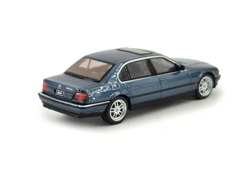 BMW E38 750iL (1998) - Mini GT - 1:64 model auto 
