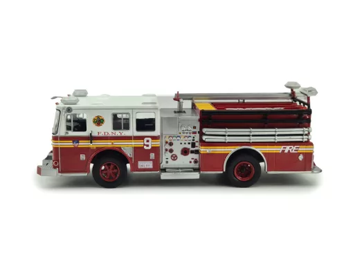 Seagrave - autospecială de pompieri - New York USA (2003) - Edicola - 1:43 model